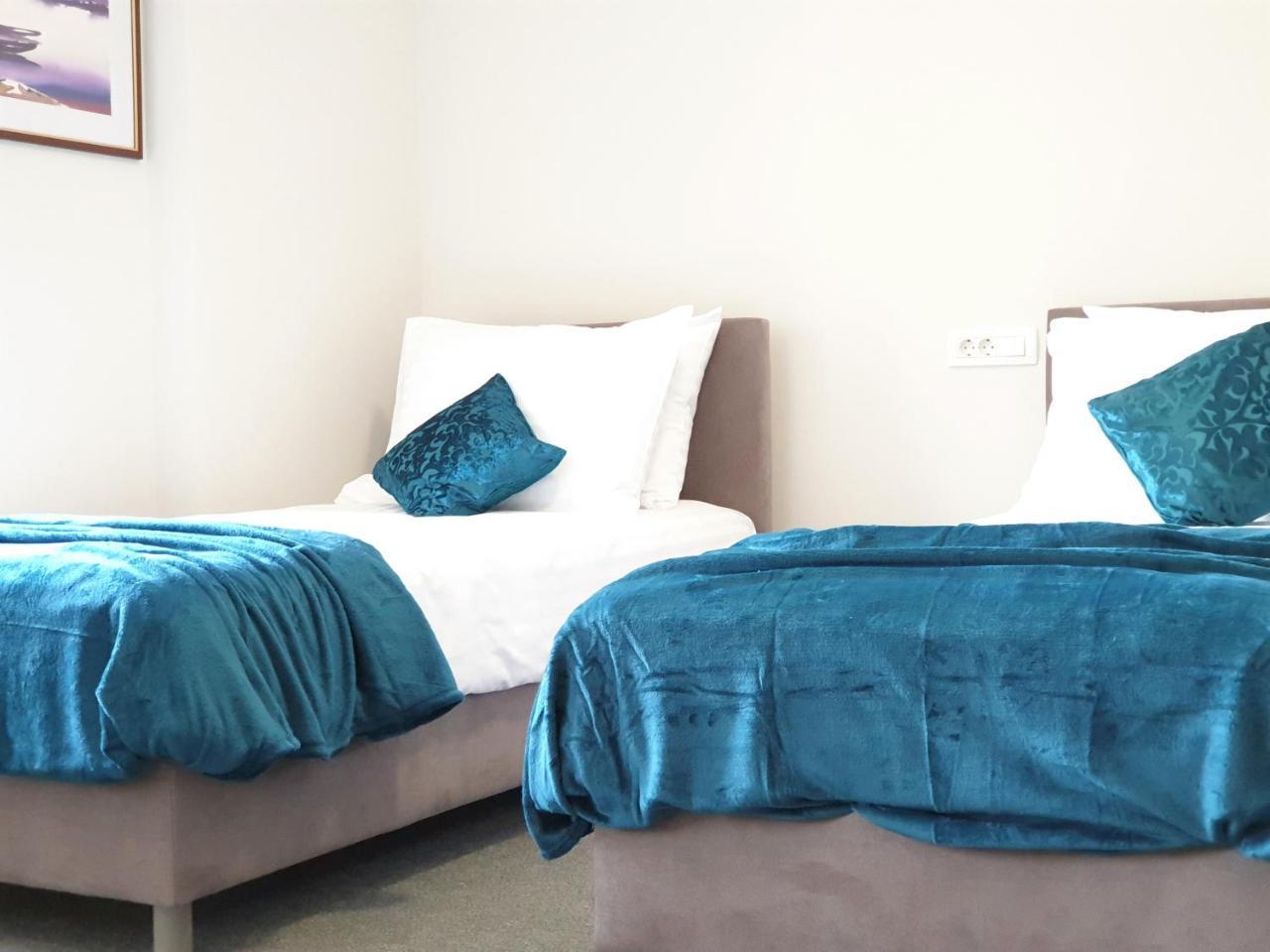 Smart Hostel Slavonski Brod Zewnętrze zdjęcie